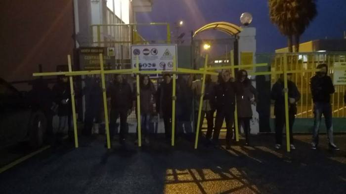 Occupazione impianti Eni